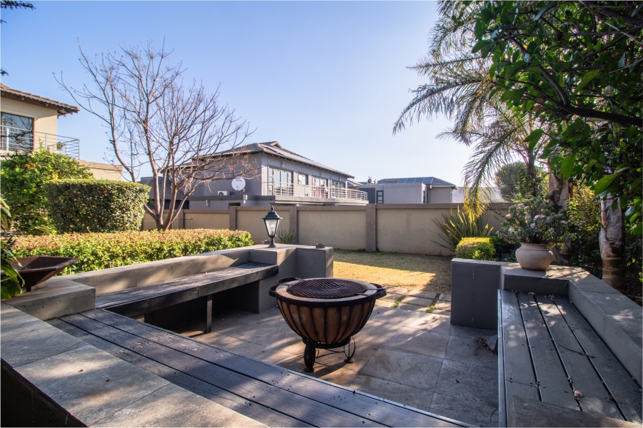 4 Bedroom Property for Sale in Aspen Hills Gauteng