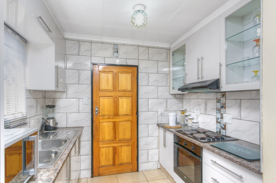 3 Bedroom Property for Sale in Protea Glen Gauteng