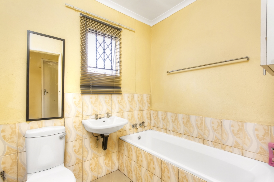 3 Bedroom Property for Sale in Protea Glen Gauteng