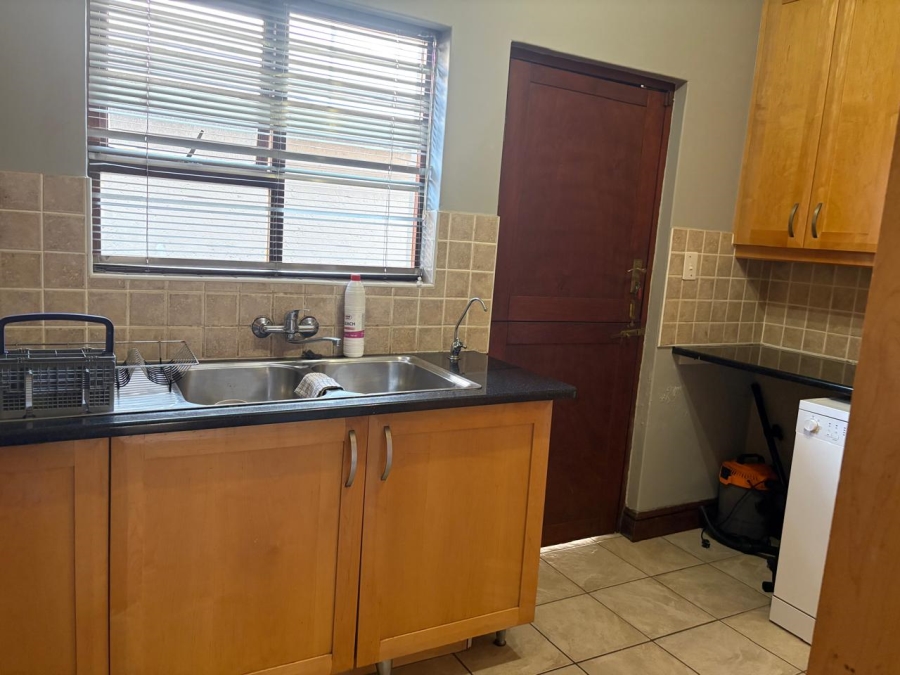 To Let 3 Bedroom Property for Rent in Six Fountains Residential Estate Gauteng