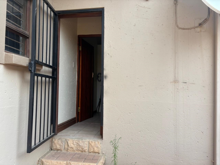 To Let 3 Bedroom Property for Rent in Six Fountains Residential Estate Gauteng