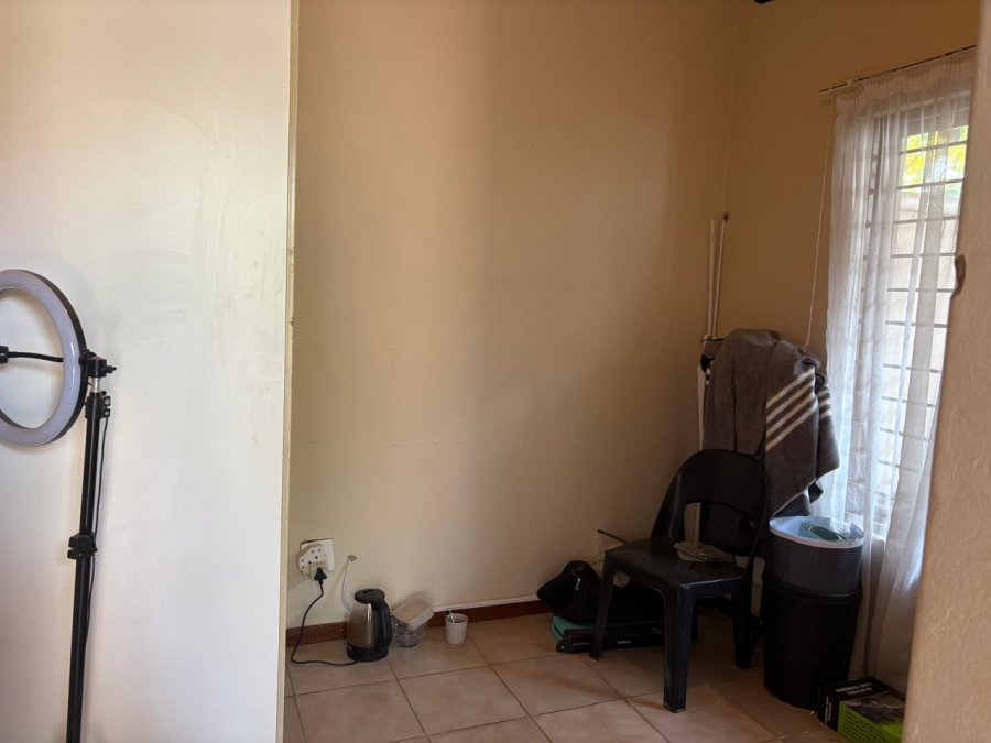 To Let 3 Bedroom Property for Rent in Six Fountains Residential Estate Gauteng