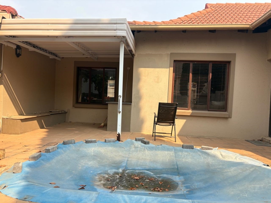 To Let 3 Bedroom Property for Rent in Six Fountains Residential Estate Gauteng