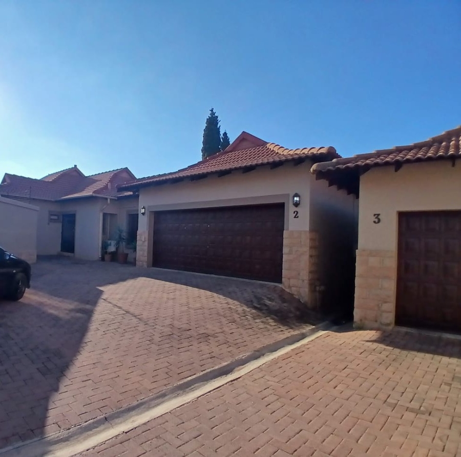 To Let 3 Bedroom Property for Rent in Six Fountains Residential Estate Gauteng