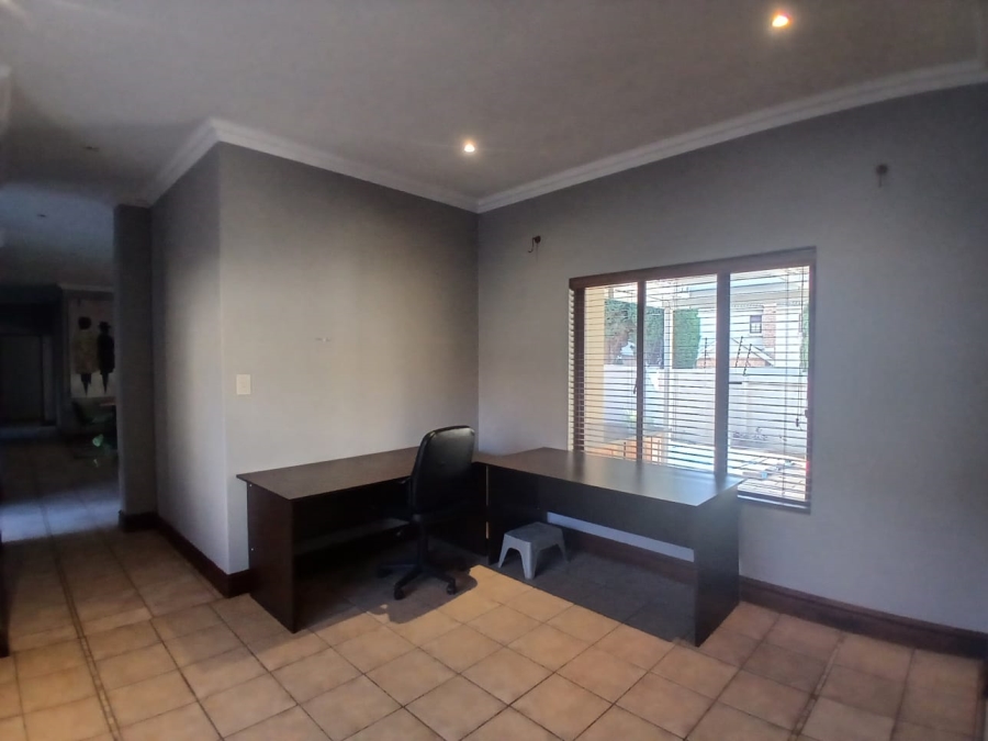 To Let 3 Bedroom Property for Rent in Six Fountains Residential Estate Gauteng
