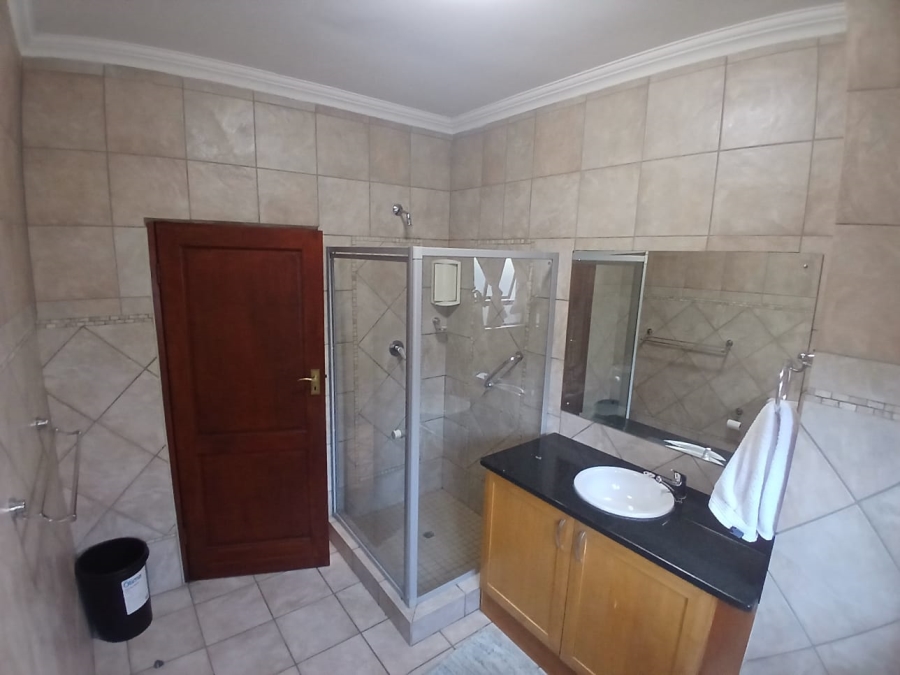 To Let 3 Bedroom Property for Rent in Six Fountains Residential Estate Gauteng