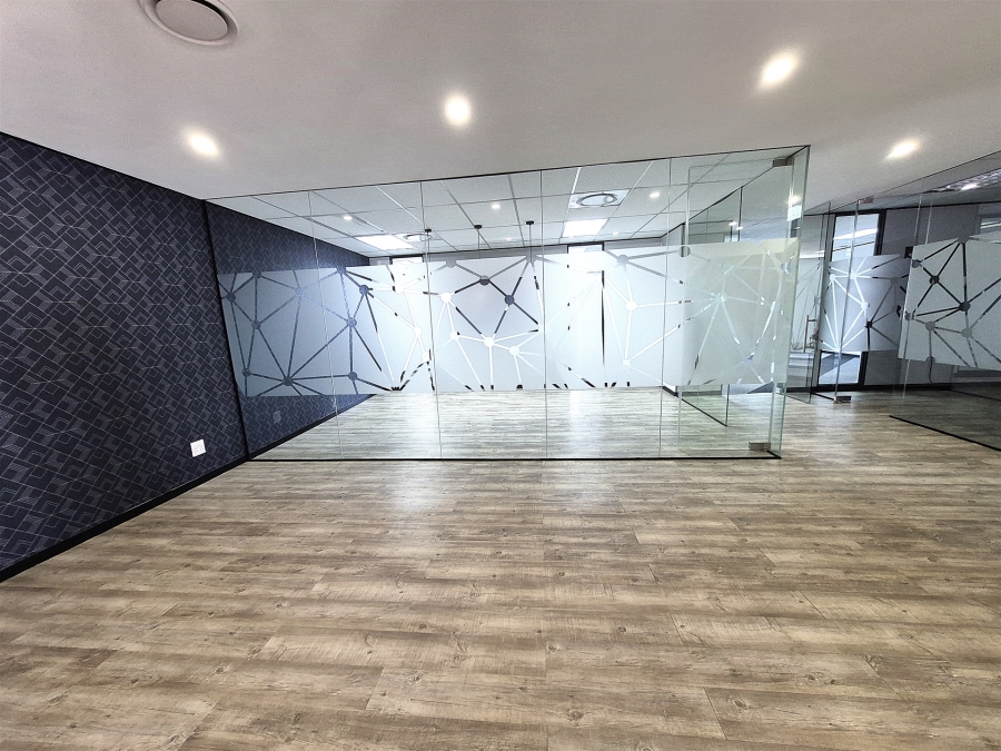 To Let commercial Property for Rent in Hyde Park Gauteng