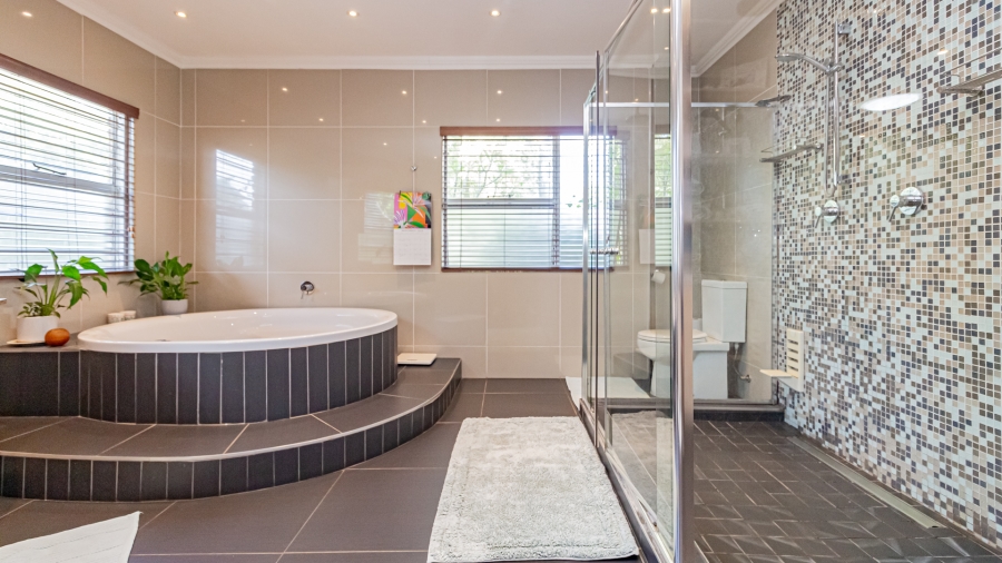4 Bedroom Property for Sale in Boskruin Gauteng