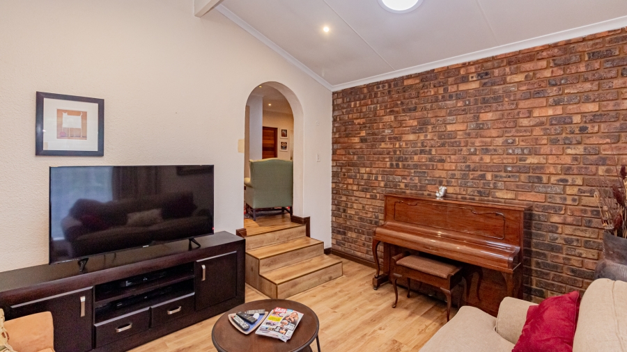 4 Bedroom Property for Sale in Boskruin Gauteng