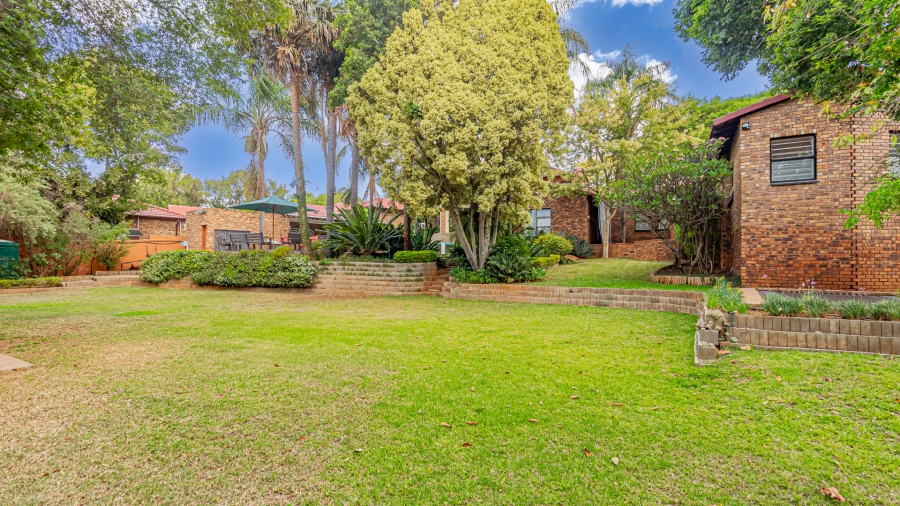 4 Bedroom Property for Sale in Boskruin Gauteng