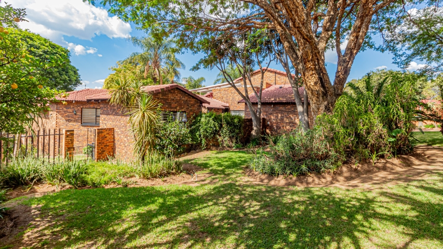 4 Bedroom Property for Sale in Boskruin Gauteng