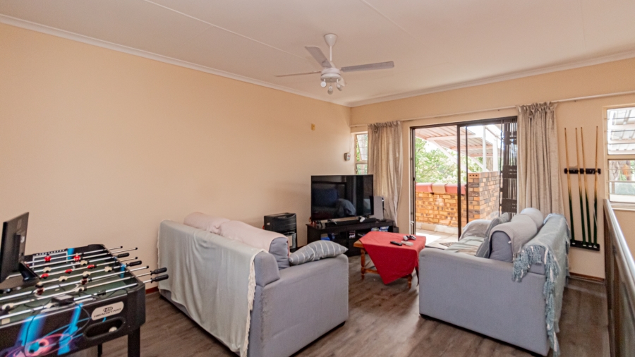 4 Bedroom Property for Sale in Boskruin Gauteng