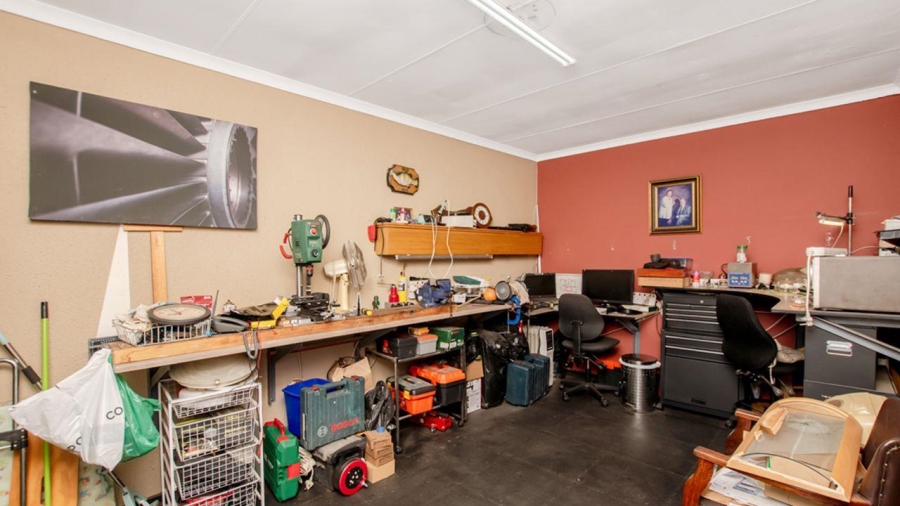 4 Bedroom Property for Sale in Freeway Park Gauteng