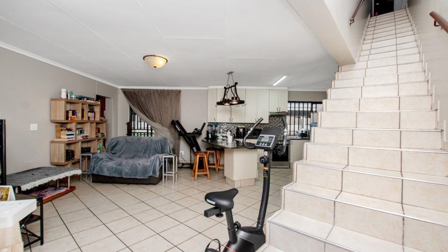 4 Bedroom Property for Sale in Freeway Park Gauteng