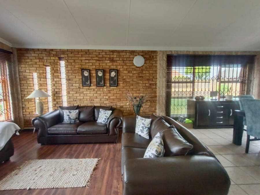 3 Bedroom Property for Sale in Vanderbijlpark SE 4 Gauteng