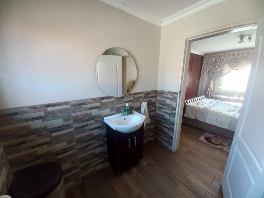 3 Bedroom Property for Sale in Vanderbijlpark Sw 2 Gauteng