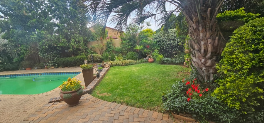 5 Bedroom Property for Sale in Vanderbijlpark SE 4 Gauteng