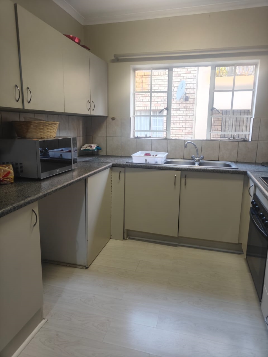 2 Bedroom Property for Sale in Vanderbijlpark SW 5 Gauteng