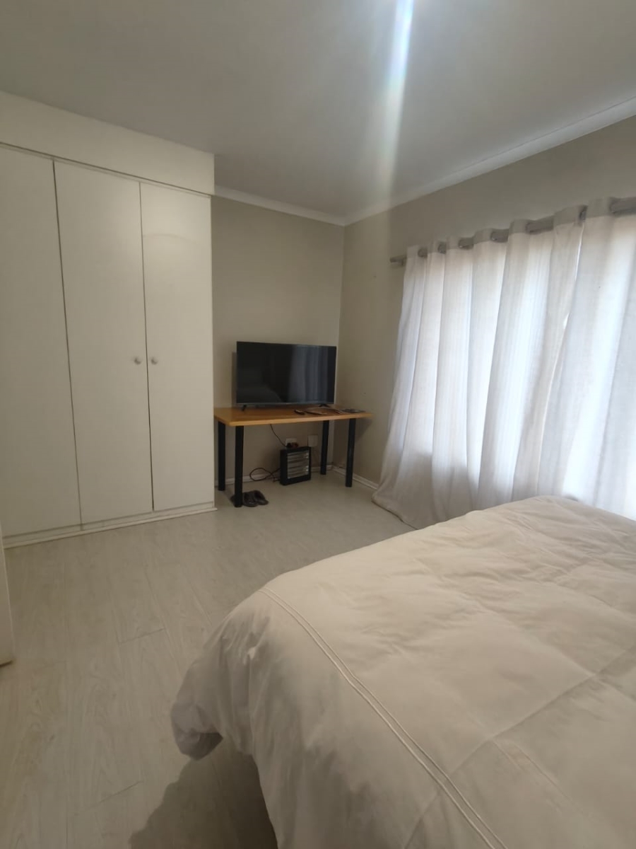 2 Bedroom Property for Sale in Vanderbijlpark SW 5 Gauteng