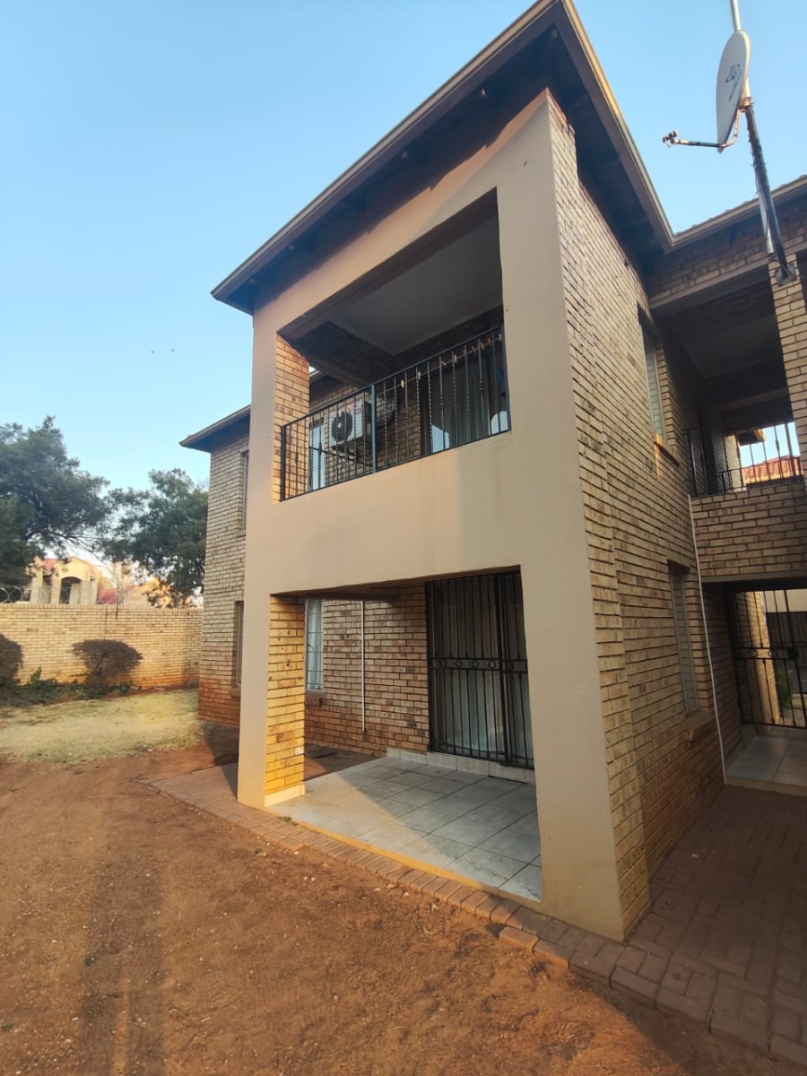 2 Bedroom Property for Sale in Vanderbijlpark SW 5 Gauteng