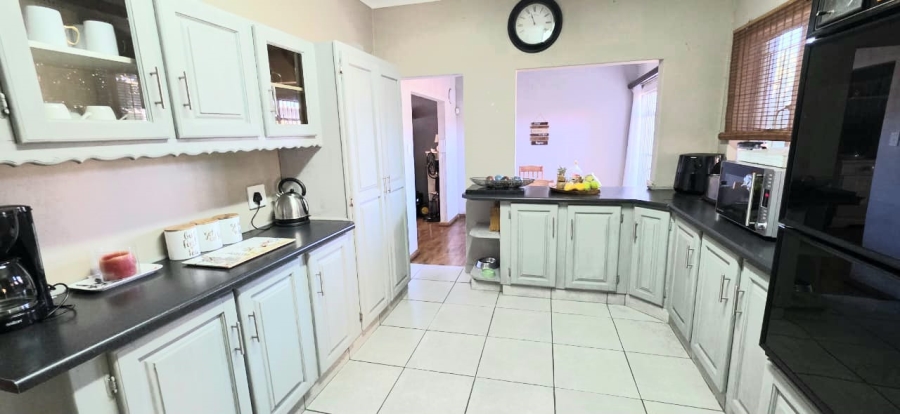 4 Bedroom Property for Sale in Vanderbijlpark SE 4 Gauteng