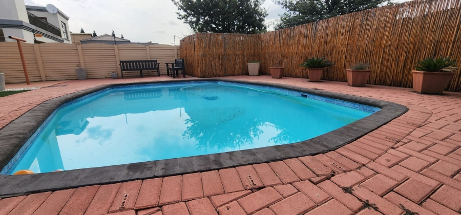 4 Bedroom Property for Sale in Vanderbijlpark SE 4 Gauteng