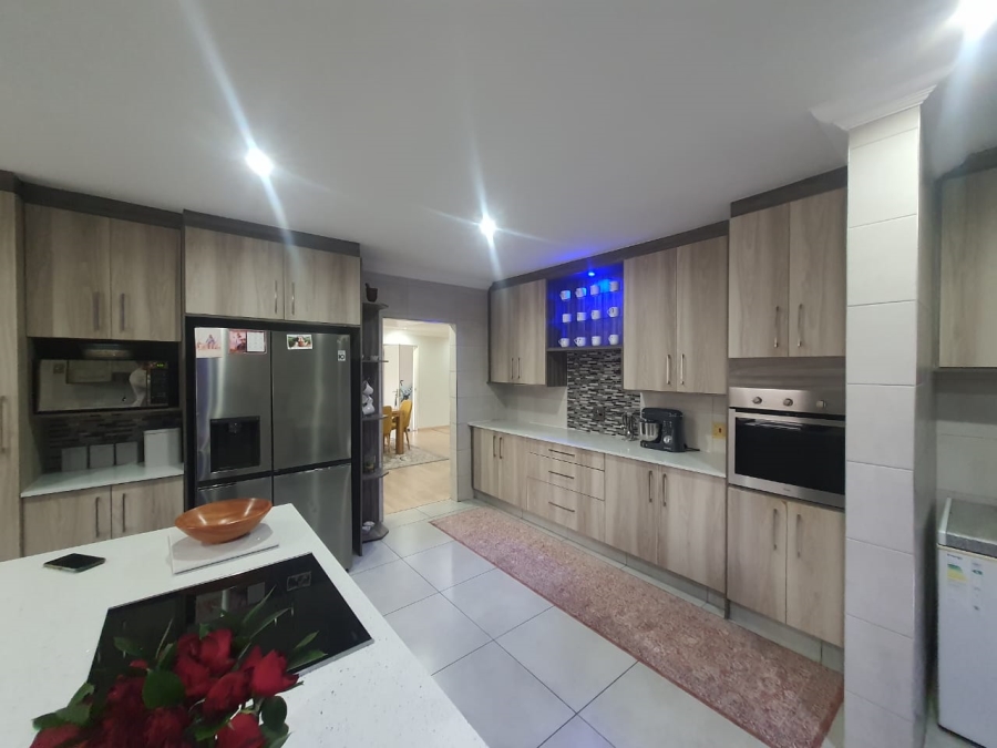 4 Bedroom Property for Sale in Vanderbijlpark SE 4 Gauteng