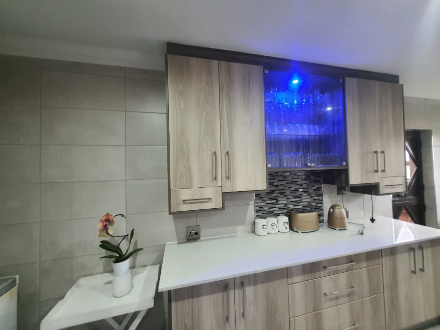 4 Bedroom Property for Sale in Vanderbijlpark SE 4 Gauteng