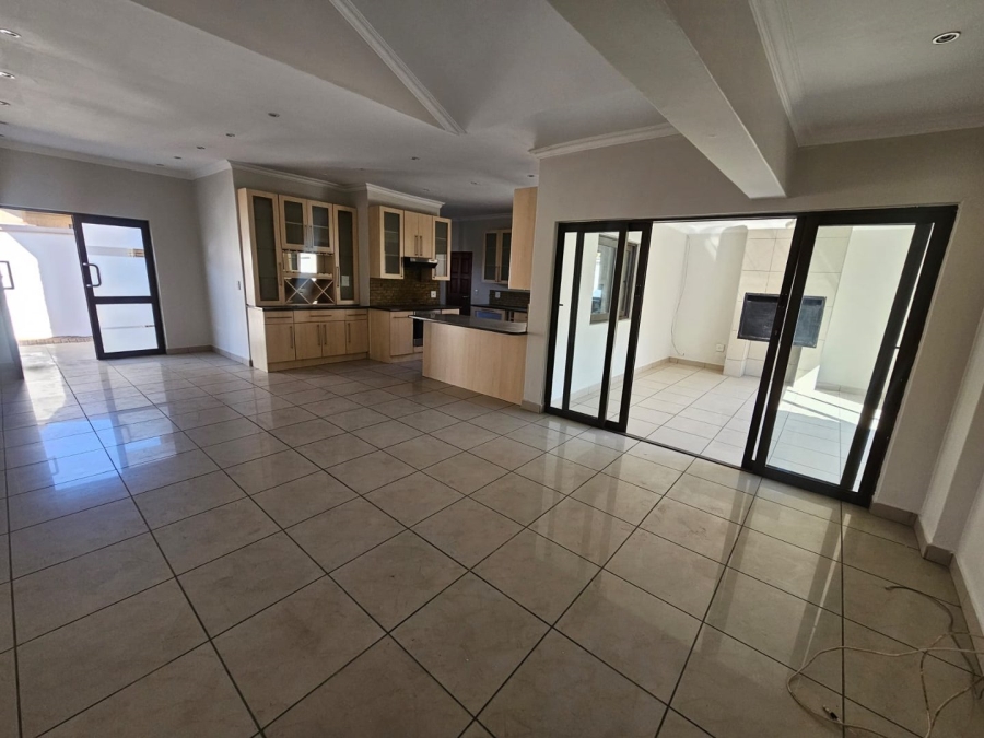 3 Bedroom Property for Sale in Vanderbijlpark SW 5 Gauteng