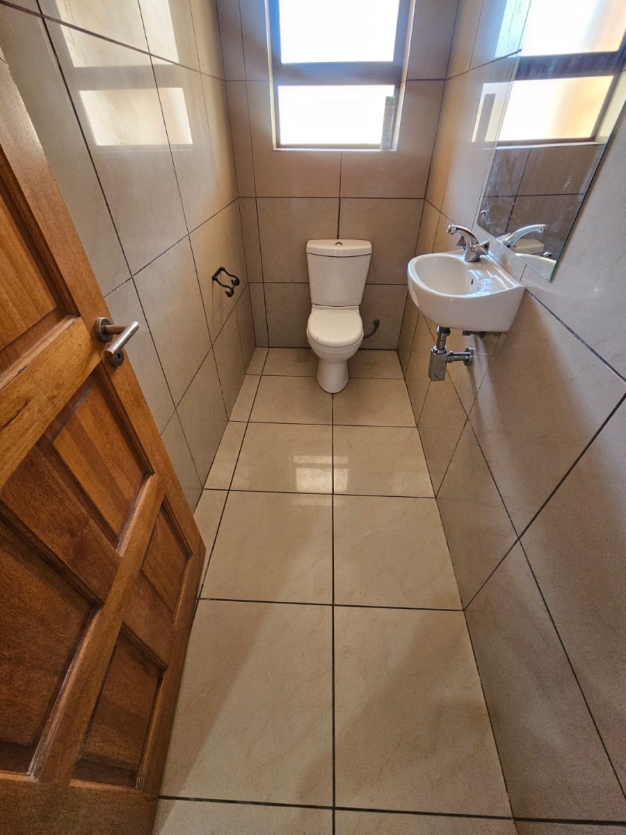 3 Bedroom Property for Sale in Vanderbijlpark SW 5 Gauteng