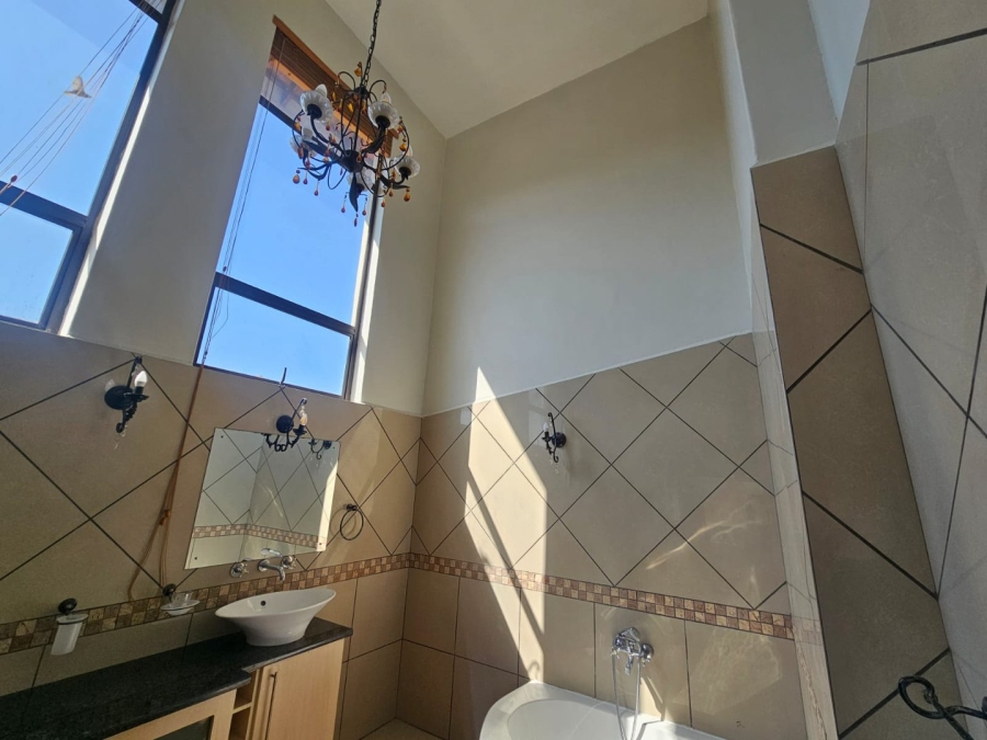 3 Bedroom Property for Sale in Vanderbijlpark SW 5 Gauteng