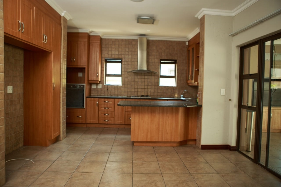 4 Bedroom Property for Sale in Vanderbijlpark SW 5 Gauteng
