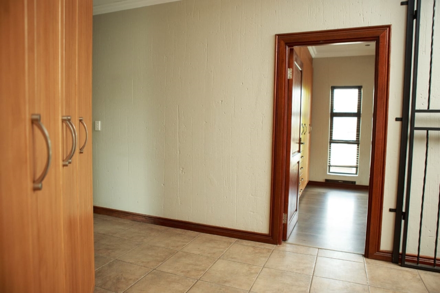 4 Bedroom Property for Sale in Vanderbijlpark SW 5 Gauteng