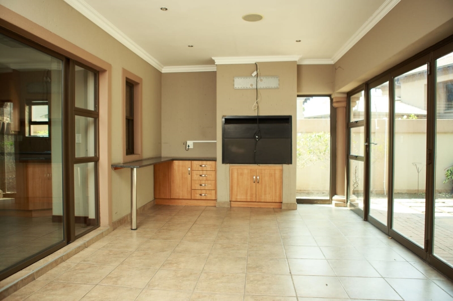 4 Bedroom Property for Sale in Vanderbijlpark SW 5 Gauteng