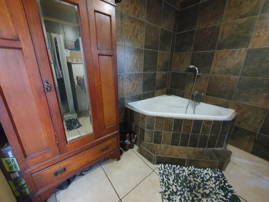 3 Bedroom Property for Sale in Vanderbijlpark SE 4 Gauteng
