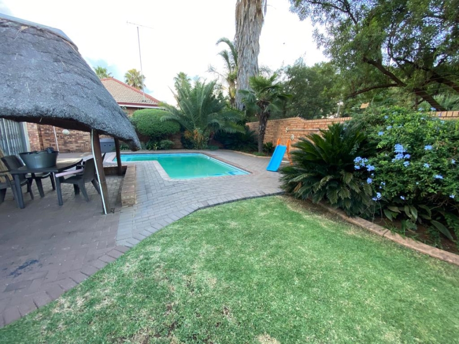3 Bedroom Property for Sale in Vanderbijlpark SW 5 Gauteng