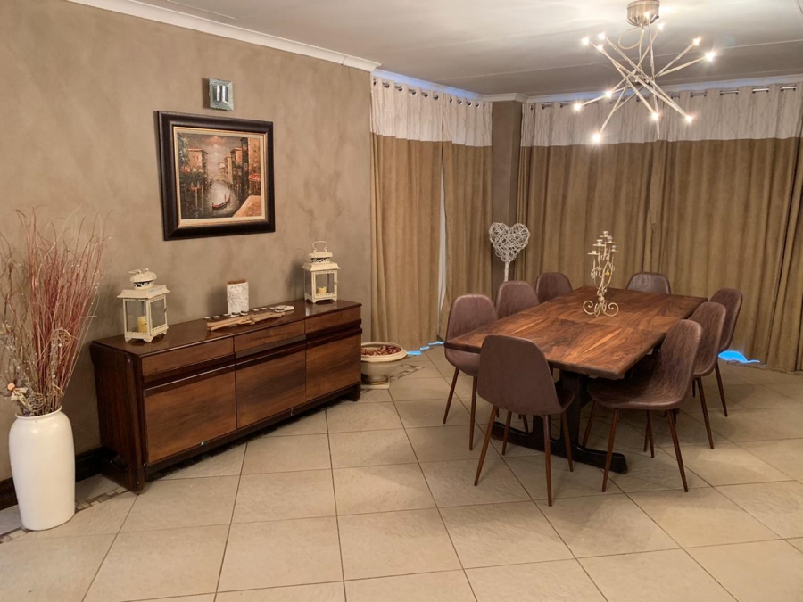 4 Bedroom Property for Sale in Vanderbijlpark SE 4 Gauteng