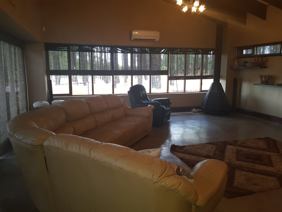 4 Bedroom Property for Sale in Vanderbijlpark SE 4 Gauteng