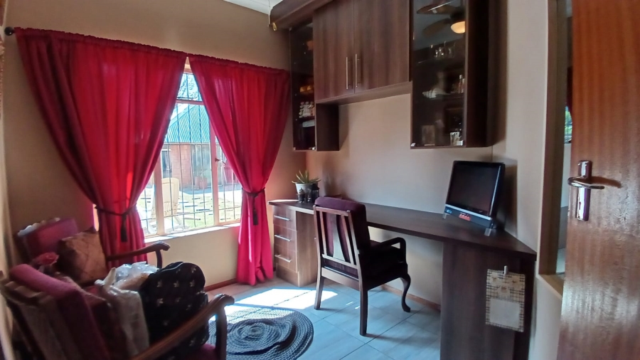 4 Bedroom Property for Sale in Vanderbijlpark SE 4 Gauteng