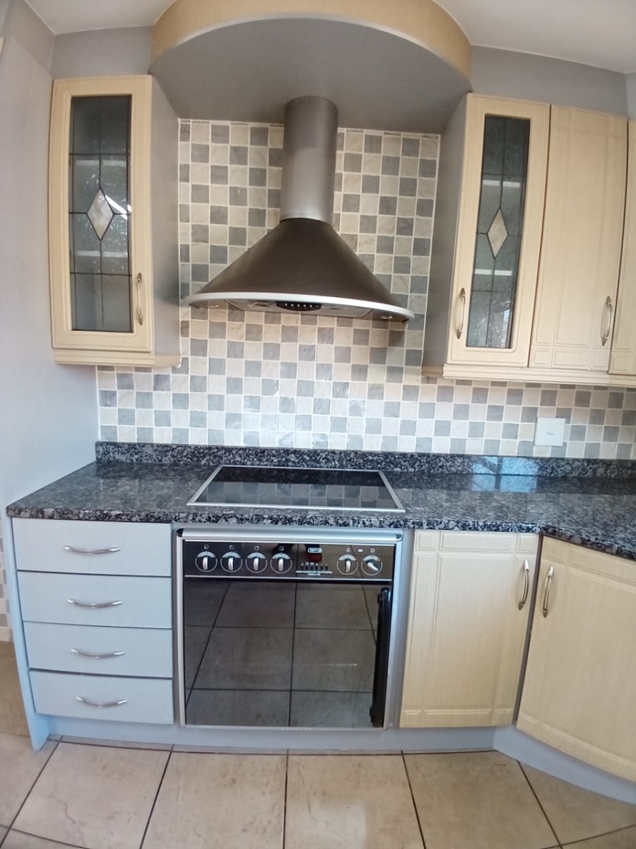 3 Bedroom Property for Sale in Vanderbijlpark SW 5 Gauteng