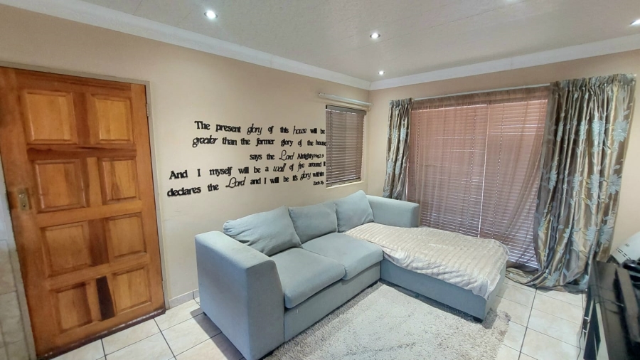 3 Bedroom Property for Sale in Vanderbijlpark SW 5 Gauteng