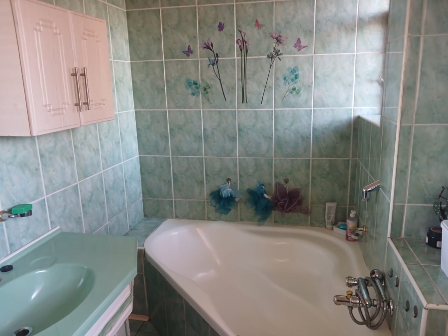 3 Bedroom Property for Sale in Vanderbijlpark SW 1 Gauteng