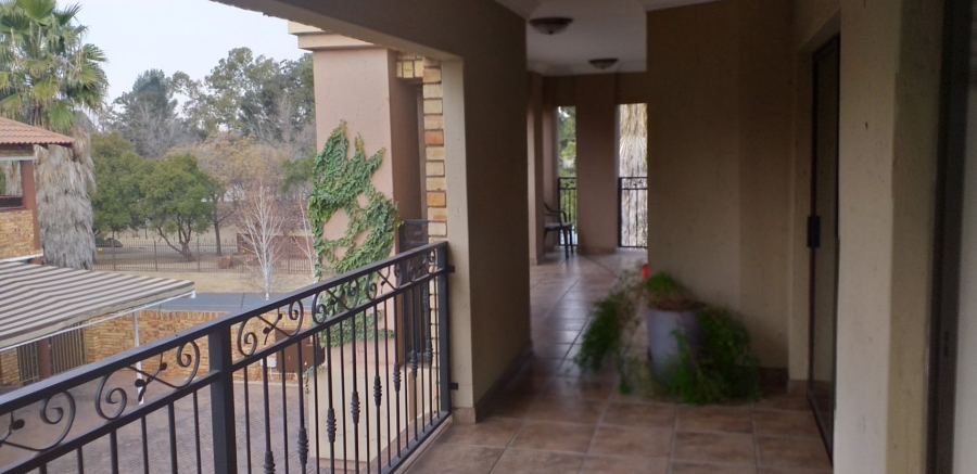 4 Bedroom Property for Sale in Vanderbijlpark SW 5 Gauteng