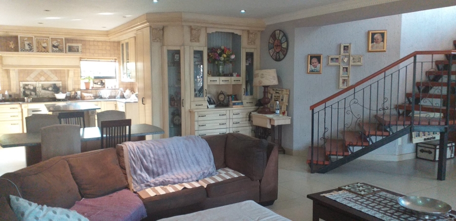 4 Bedroom Property for Sale in Vanderbijlpark SW 5 Gauteng