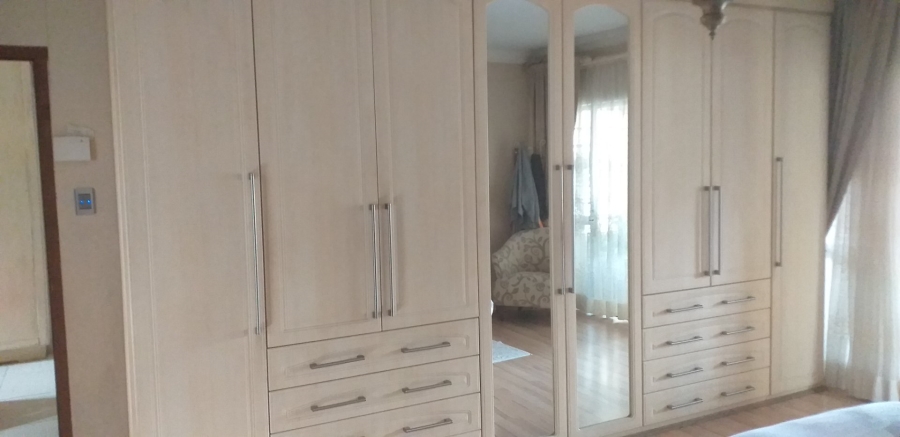 4 Bedroom Property for Sale in Vanderbijlpark SW 5 Gauteng