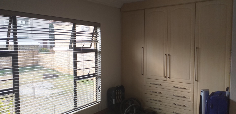 4 Bedroom Property for Sale in Vanderbijlpark SW 5 Gauteng