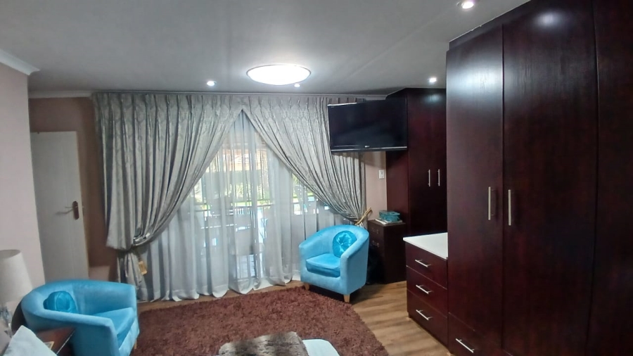 3 Bedroom Property for Sale in Vanderbijlpark SE 4 Gauteng