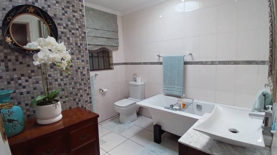3 Bedroom Property for Sale in Vanderbijlpark SE 4 Gauteng