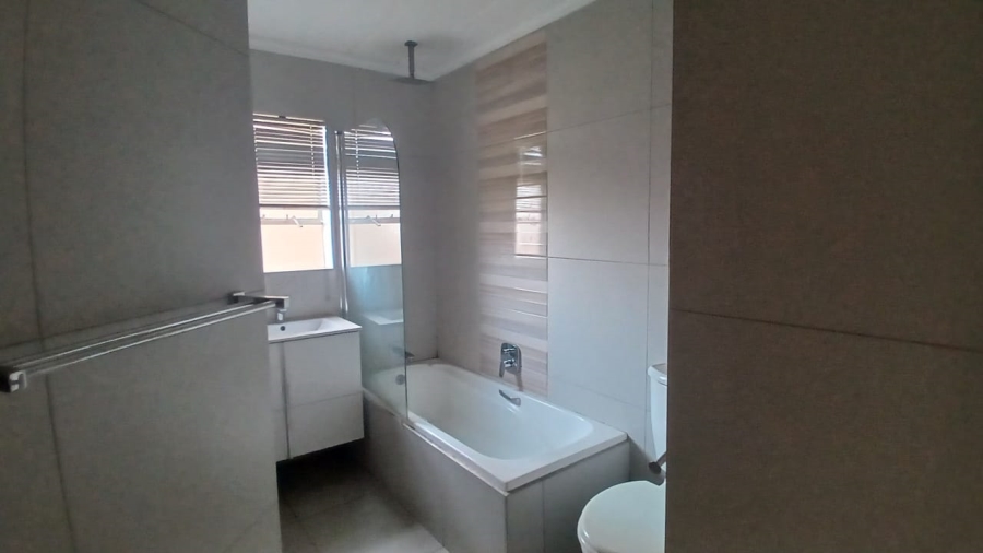 3 Bedroom Property for Sale in Vanderbijlpark SW 5 Gauteng