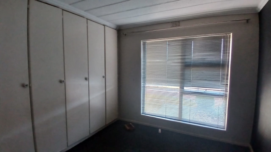3 Bedroom Property for Sale in Vanderbijlpark SW 5 Gauteng